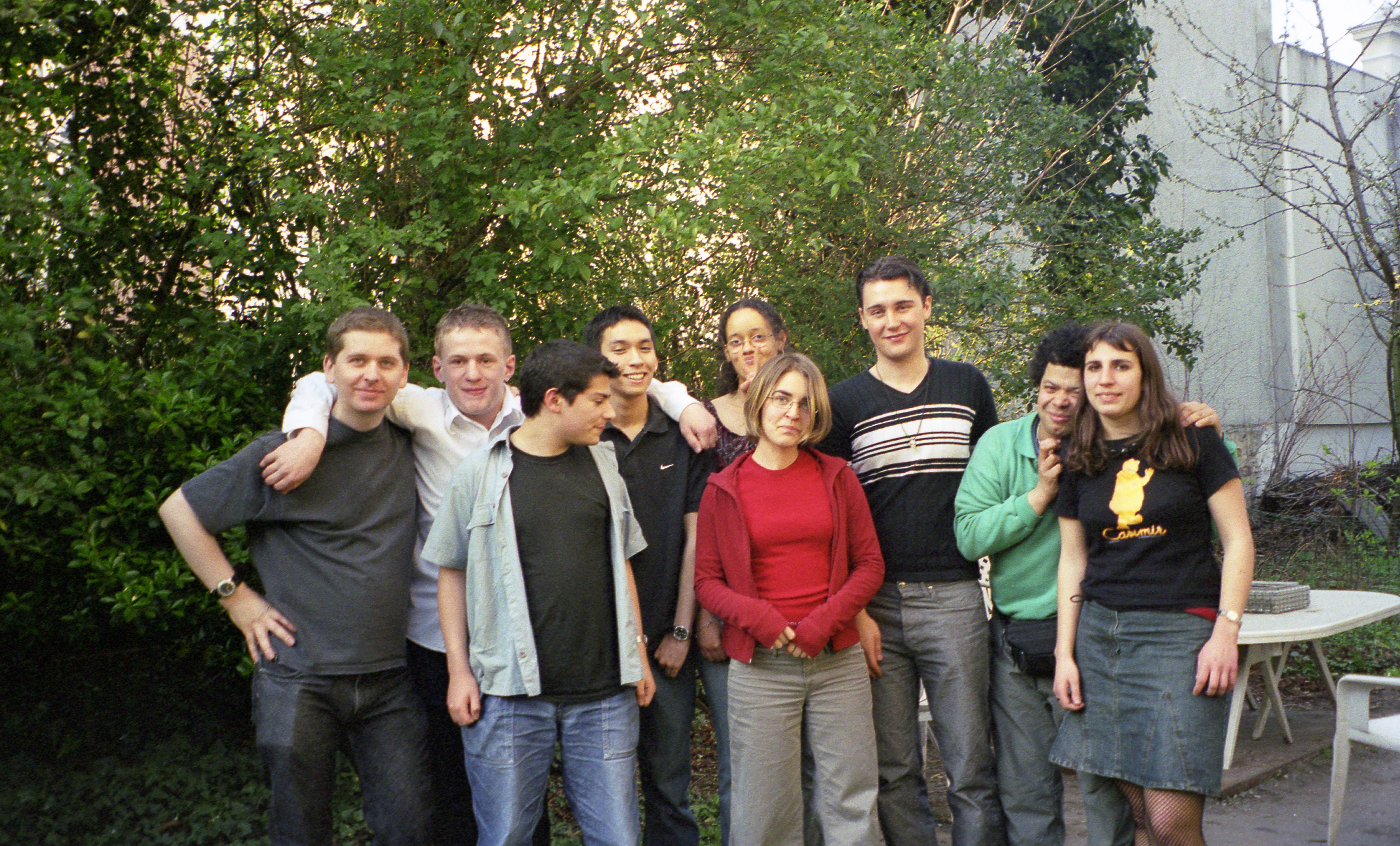 La Big Bang team 2004  : Ivan, Nadine, Pierre-Alexandre, JC, Flore, Dounia, Didier Mesgard, Petit Manu et Léonie