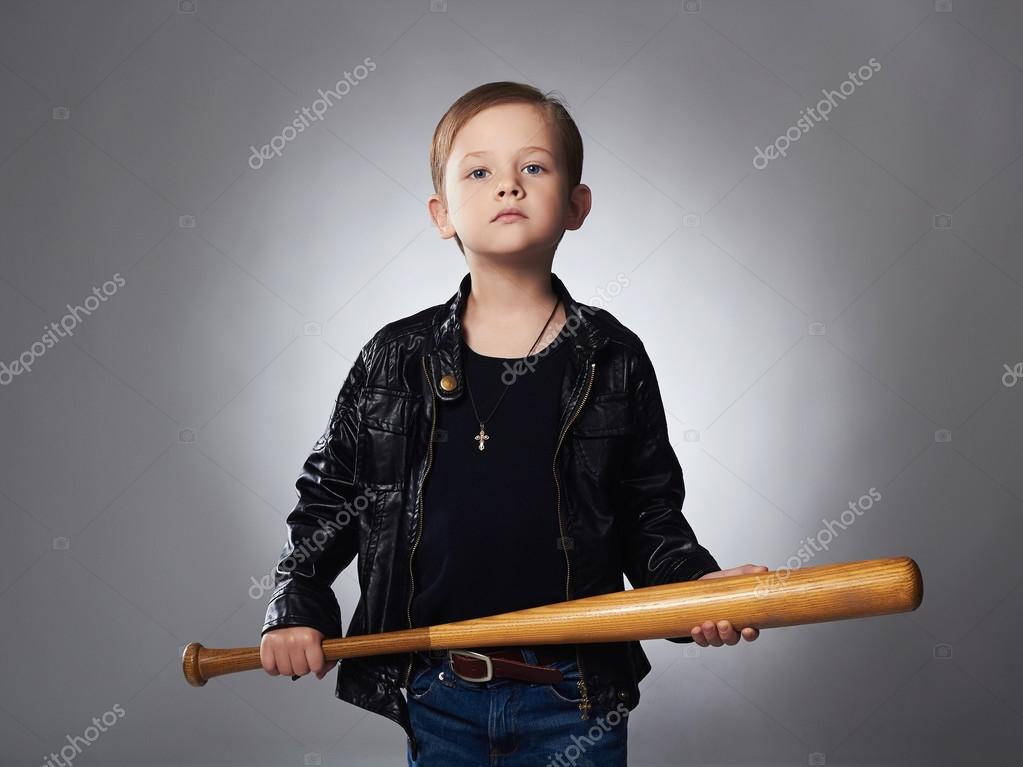 depositphotos_90664440-stock-photo-boy-with-baseball-bat-funny